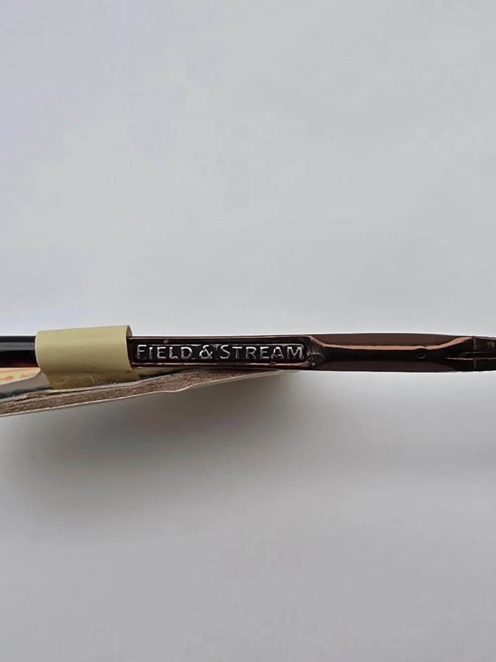 Field & Stream Cascade Tortoise Frame Polarized Brown Lens Sunglasses w/ Case